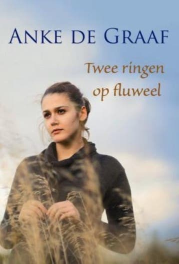 Twee ringen op fluweel / Spiegelserie 9789059775404, Boeken, Streekboeken en Streekromans, Verzenden, Gelezen, Anke de Graaf