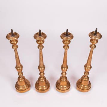 Set van 4 kerk kandelaren, 19e-eeuw - Messing - 1850-1900