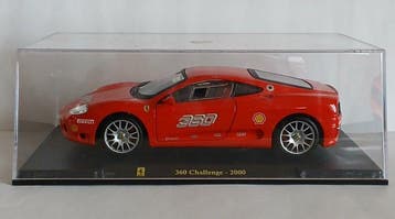 Centauria 1:24 - Model sportwagen (4) - Lotto con 4 Ferrari