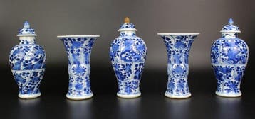 Vaas - Porselein - China - Kangxi (1662-1722) - Miniature, Antiquités & Art