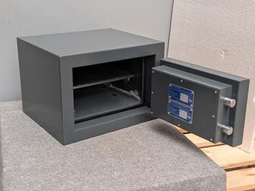 MustangSafes FSL-30-K (demo) met dubbelbaard sleutelslot, Huis en Inrichting, Verzenden, Gebruikt, Brandkast