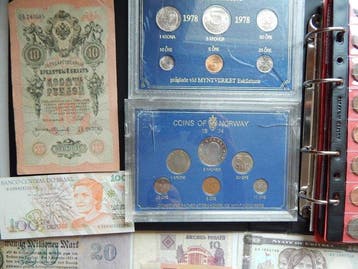 Wereld. Collection of coins and banknotes (300 items)