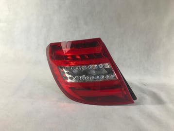 Mercedes C-Klasse W204 Kombi 11-14 Achterlicht Links LED, Autos : Pièces & Accessoires, Éclairage, Verzenden