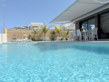 Vakantievilla met zicht op de bergen Costa Blanca La Marina, Vacances, Landhuis of Villa