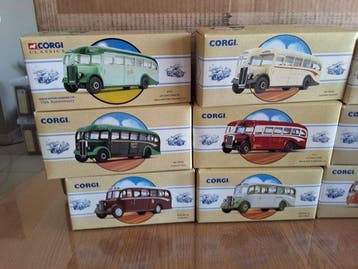 Corgi Pas à léchelle - Voiture miniature (9) -