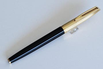 Waterman - C/F – 18K Inlaid Nib & Plaqué-Or Cap - Zonder