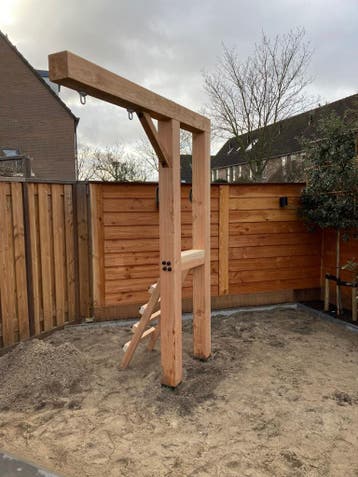 Douglas schommel, palen 14 x 14 met schuifaf! glijbaan, Kinderen en Baby's, Nieuw, Schommel