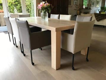 Set van 8 leren kuip eetkamerstoelen met wieltjes, Huis en Inrichting, Stoelen, Ophalen of Verzenden, Nieuw, Eén