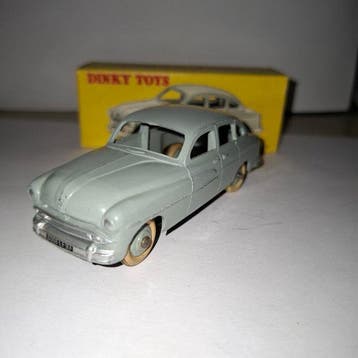 Dinky Toys 1:43 - Voiture miniature - Ford Vedette 54