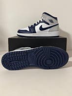Nike - Air Jordan 1 Mid - Sneakers - Maat: EU 38 - Nieuw met, Nieuw