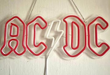 No reserve-AC DC Neon Led met ophang met ketting,aan en uit