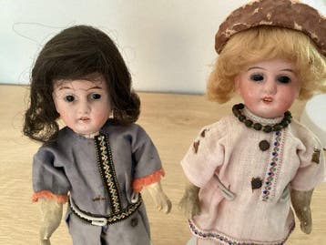German Manufacturer - Poupée Two Bisque Head Miniature Dolls