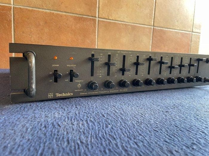 Technics - SH-9010 Parametrische equalizer, TV, Hi-fi & Vidéo, Radios