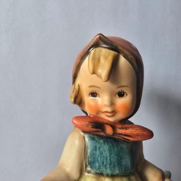 Goebel - Beeldje - Humme 175 - Mothers Darling - TMK3 -