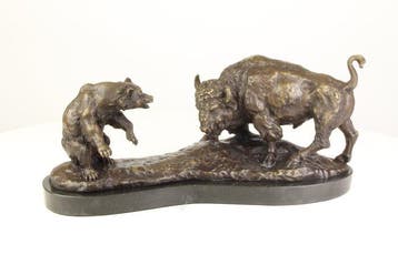 Beeld, Exclusief sculptuur van een stier met beer 49 cm /