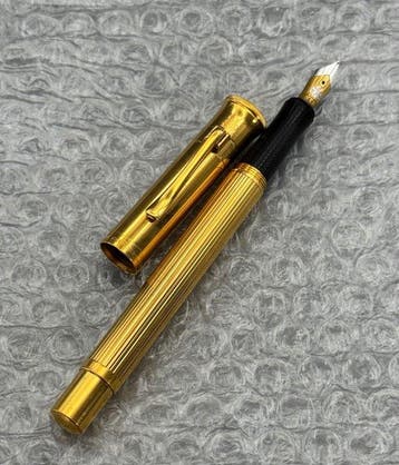 Graf von Faber-Castell - Classic Fountain Pen – Guilloché, Verzamelen, Pennenverzamelingen, Nieuw