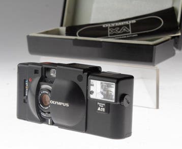 Olympus XA + Blitz A11 Appareil photo télémétrique