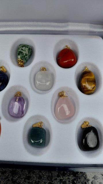 Magnifique collier en pierres précieuses - quartz clair,