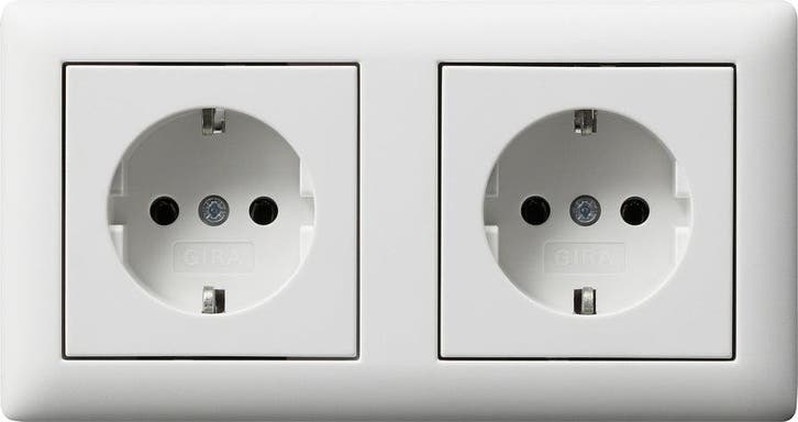 Gira Standard 55 Prise SCHUKO Double Avec Cadre - 479304, Bricolage & Construction, Électricité & Câbles, Envoi