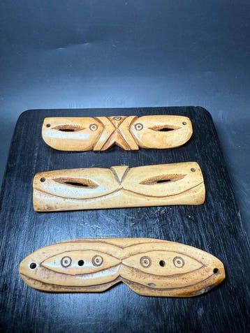 Lunettes de neige dans le style Inuit (Sans prix de réserve), Antiquités & Art