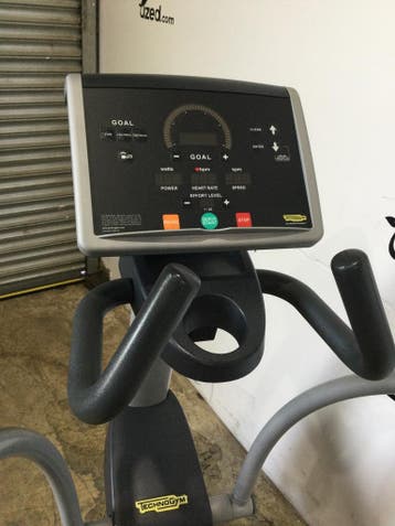 Technogym Synchro Excite 500 SP LED - Champagne, Ophalen of Verzenden, Gebruikt, Benen, Crosstrainer