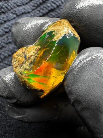 Opaal Ruw- 6.1 g, Verzamelen