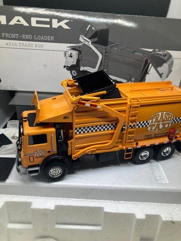Mack 1:35 - Model vrachtwagen - Mack Front-End Loader Trash, Nieuw