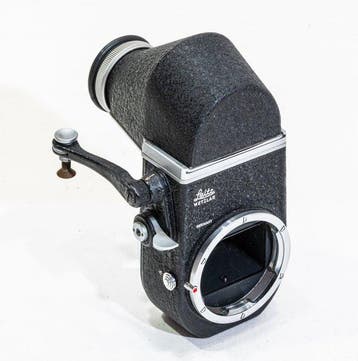 Leitz Visoflex II met 90 graden prisma en 2 tussenringen, Collections