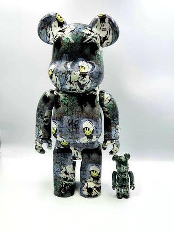 NO RESERVE Banksy X Brandalism X Medicom Toy Be@rbrick -, Antiquités & Art