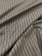 Zacht flanelstof met een glad en gekamd oppervlak in