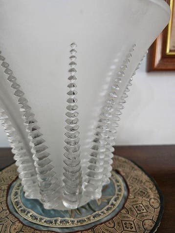 Lalique - Vase - Front Romeu - Cristal - Art déco, Antiek en Kunst