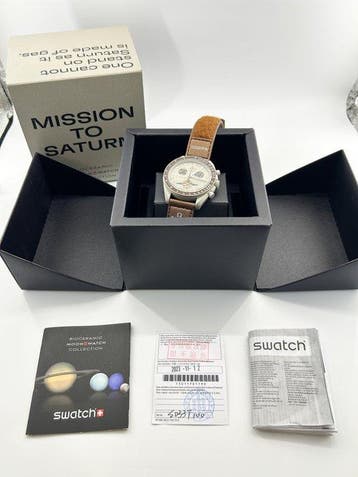Omega x Swatch - MoonSwatch - Mission to Saturn - Sans prix, Nieuw