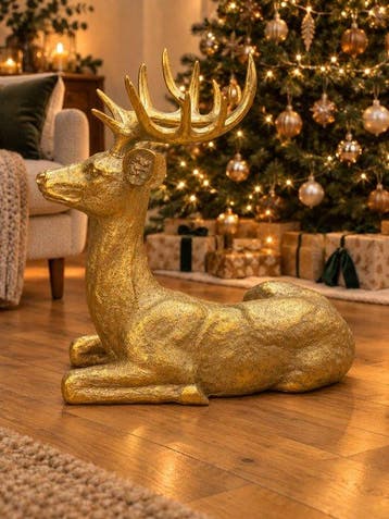 sculptuur, Monumentaal liggend hert in goudfinish – Luxe
