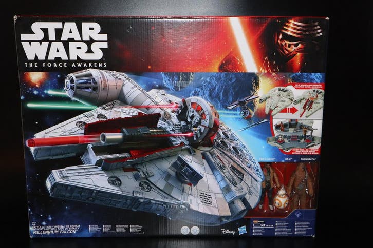 Star Wars The Force Awakens Battle Action Millennium Falcon, Collections, Star Wars, Envoi