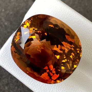 Zonder minimumprijs Topaas - 58.64 ct - nternational Colored, Handtassen en Accessoires, Edelstenen, Nieuw
