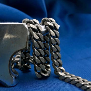 Zilveren robuuste gourmetschakel ketting, Handtassen en Accessoires, Kettingen, Ophalen of Verzenden, Gebruikt, Zilver, Zilver