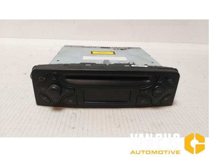 Radio CD Speler Mercedes C-Klasse O195566, Autos : Pièces & Accessoires, Électronique & Câbles