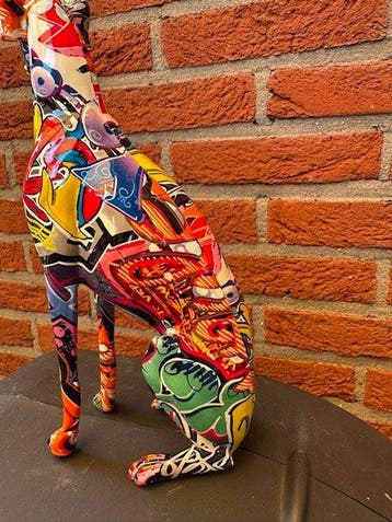 Beeldje, street a pop a graffiti windhond whippet greyhound