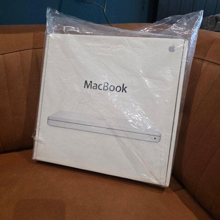 Apple MacBook 13 White (Mid 2007) 2.16 GHz Intel Core 2 Duo, Games en Spelcomputers, Spelcomputers | Overige Accessoires