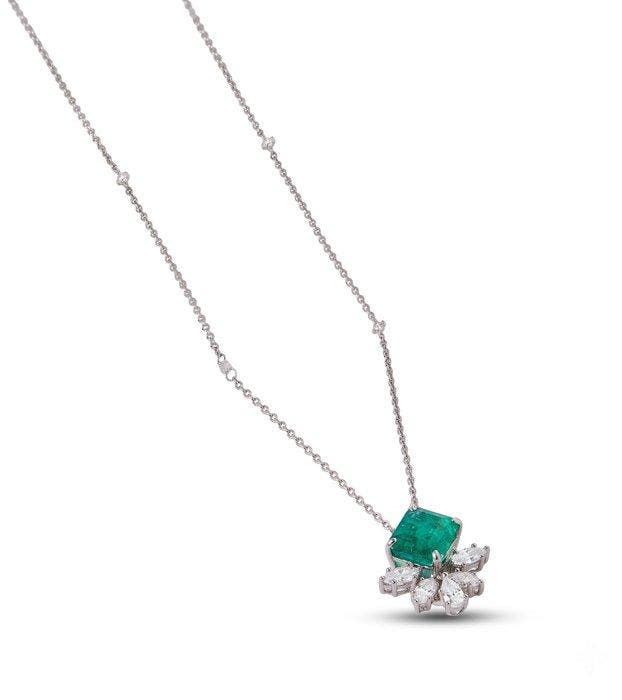 Halsketting - 14 karaat Witgoud - 1.96ct. tw. Smaragd -, Handtassen en Accessoires, Kettingen