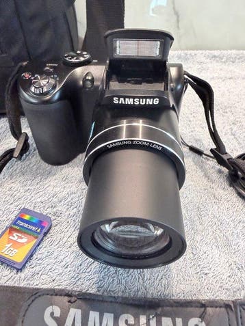 Samsung Samsung WB100 Bridgekamera – 16,2 MP – 26x Optical