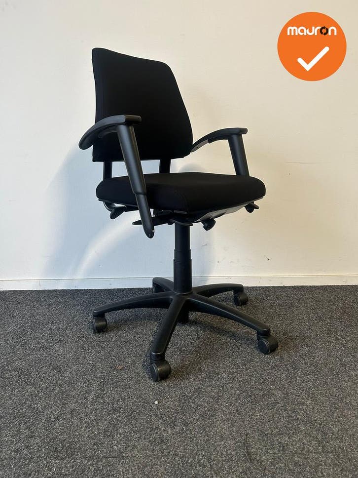 BMA Axia 2.2 - 8Z 2D armpads - medium rug - zwarte stofferin, Articles professionnels, Aménagement de Bureau & Magasin | Mobilier de bureau & Aménagement