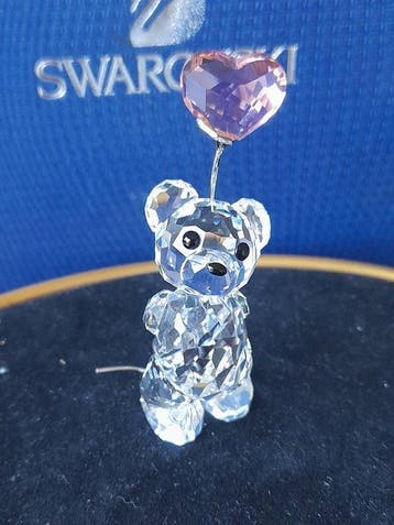 Swarovski - Beeldje - Kris Bear - I love you - 842933 -, Antiek en Kunst