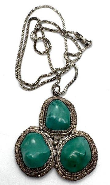 Zilver - Ketting - groene cabochons
