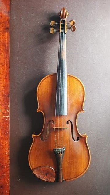 Labelled Stradivarius - - Violon - Allemagne (Sans prix de