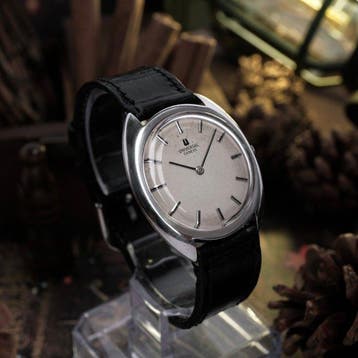 Universal Genève - Caliber 1-42 - Zonder minimumprijs -, Nieuw