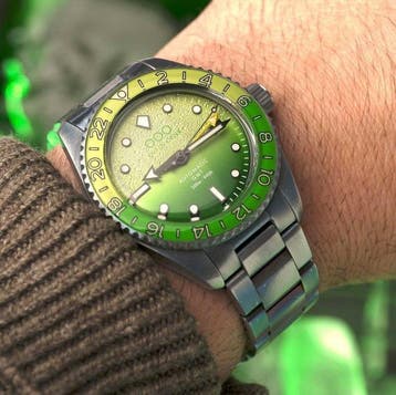 Out of Order - MIDORI AUTOMATIC GMT - ULTRA DISTRESSED -, Bijoux, Sacs & Beauté