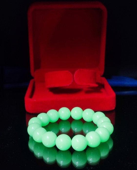 Gratis verzending - Prachtige calcietarmband - Armband, Collections, Minéraux & Fossiles