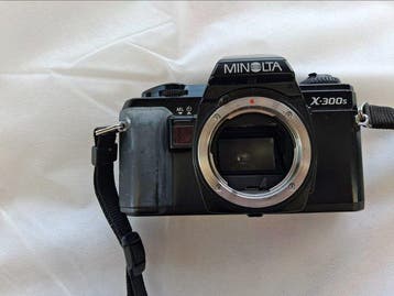 Minolta X-300s + MD 1,7/50mm + Auto 280PX Flash + Acc. |