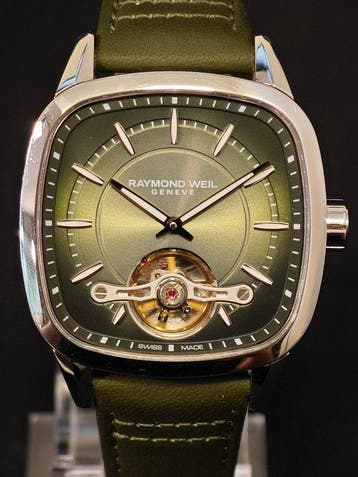 Raymond Weil - Freelancer Calibre RW1212 Cushion Open